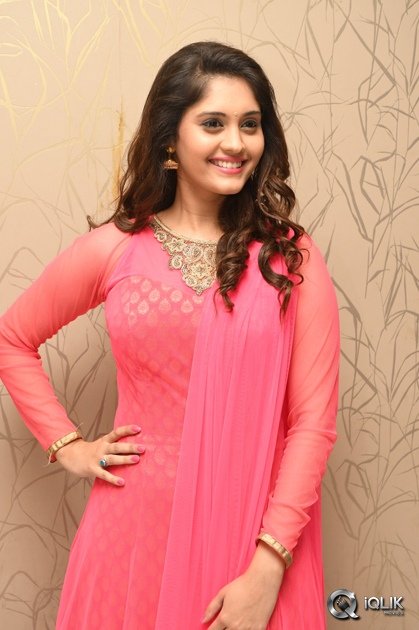 Surabhi-at-Gentleman-Movie-Success-Meet